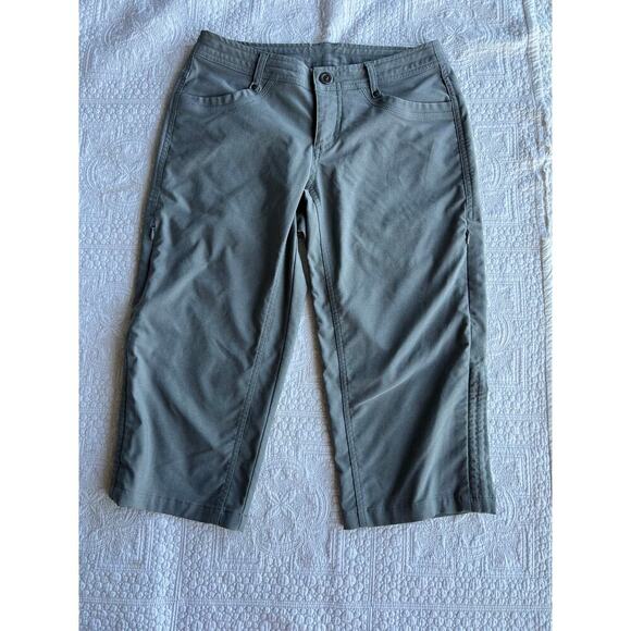 Kuhl Pants - Kuhl capri olive green capri shorts, women's size 4